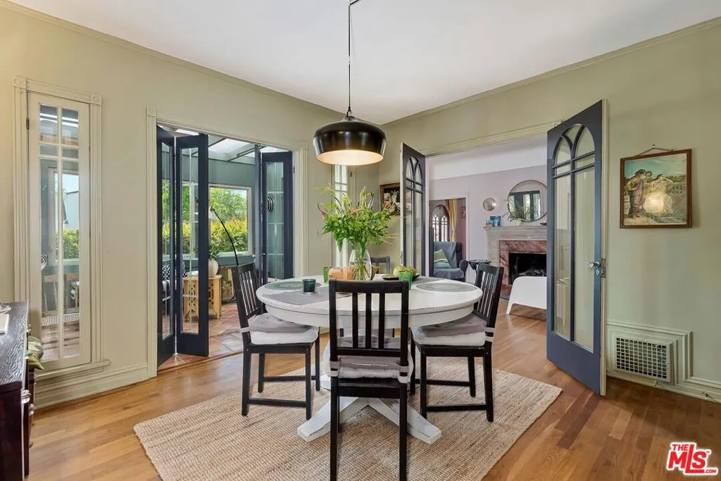 100 N Arden Boulevard, Los Angeles, California 90004 home-pic-12